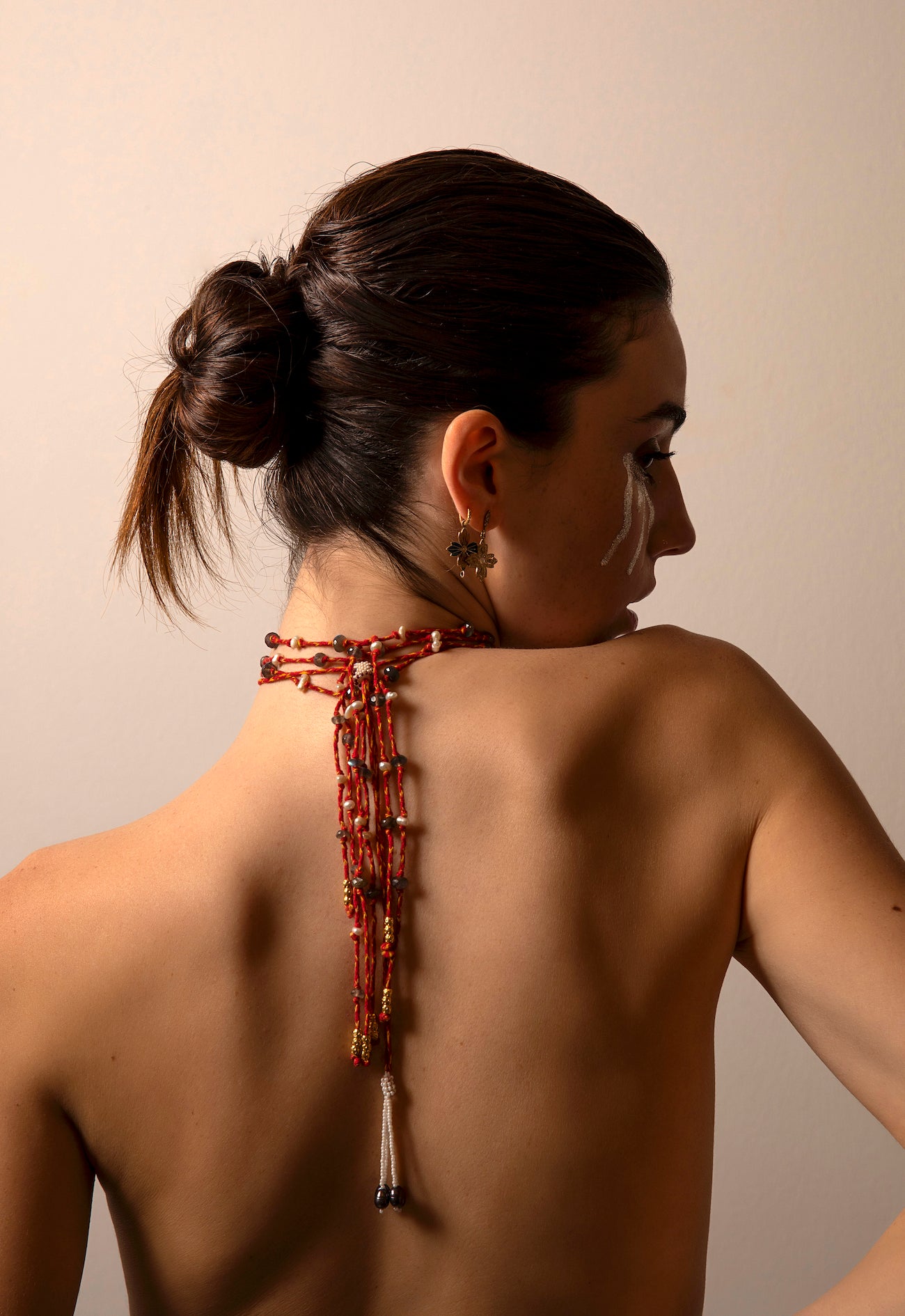 INDIAN MAGIC THREAD NECKLACE